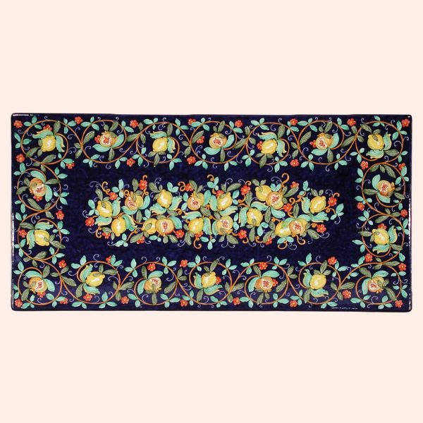 LEO018R - TOP - In the photo:180x90 cm. table<BR><BR>Volcanic stone, 3 cm thick. Suitable for inside and outside, resistant to a temperature range of -60 to 1000 °C.